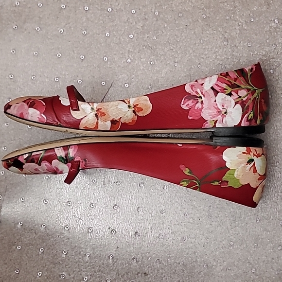 Gucci bloom flats in red - Picture 2 of 6